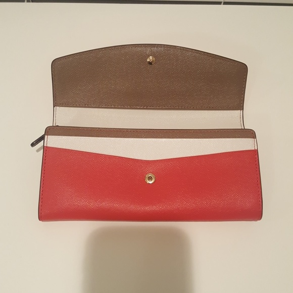 NEW Michael Kors wallet - Picture 3 of 6